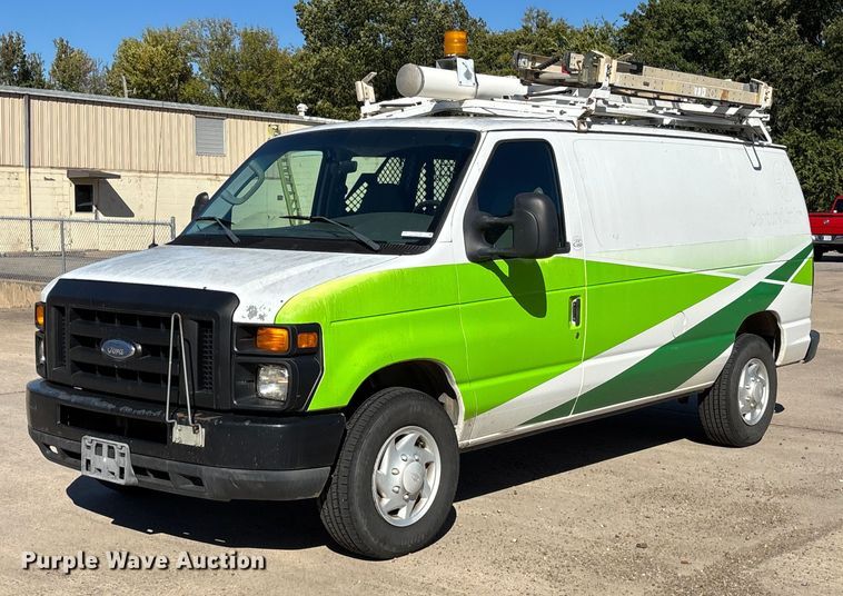 image for item EV3198 2008 Ford E250 van