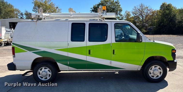 image for item EV3198 2008 Ford E250 van