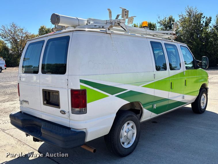 image for item EV3198 2008 Ford E250 van