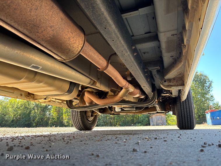 image for item EV3198 2008 Ford E250 van