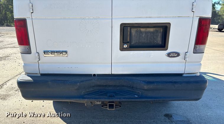 image for item EV3198 2008 Ford E250 van