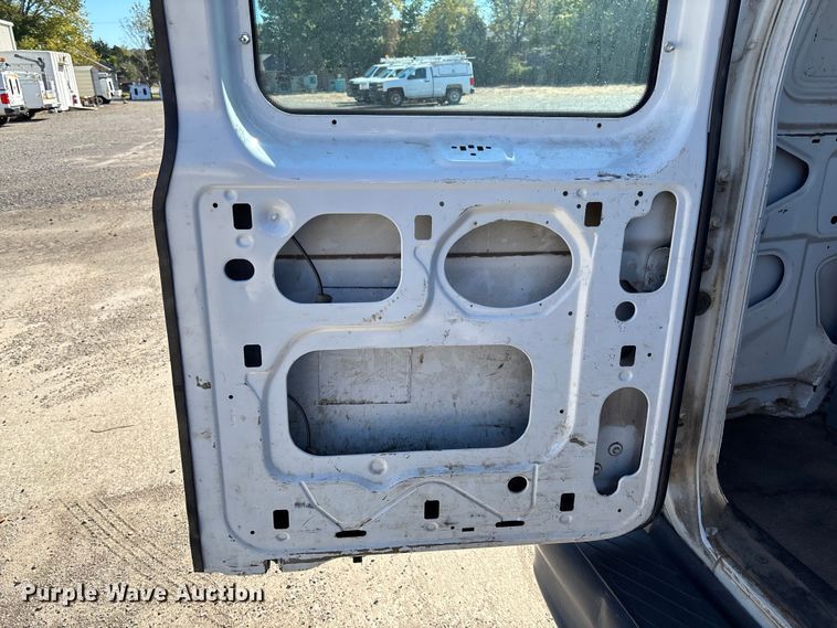 image for item EV3198 2008 Ford E250 van