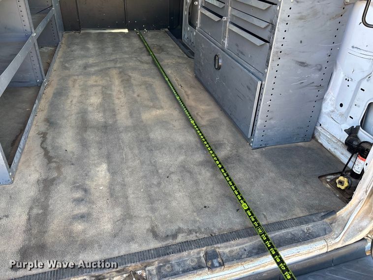 image for item EV3198 2008 Ford E250 van