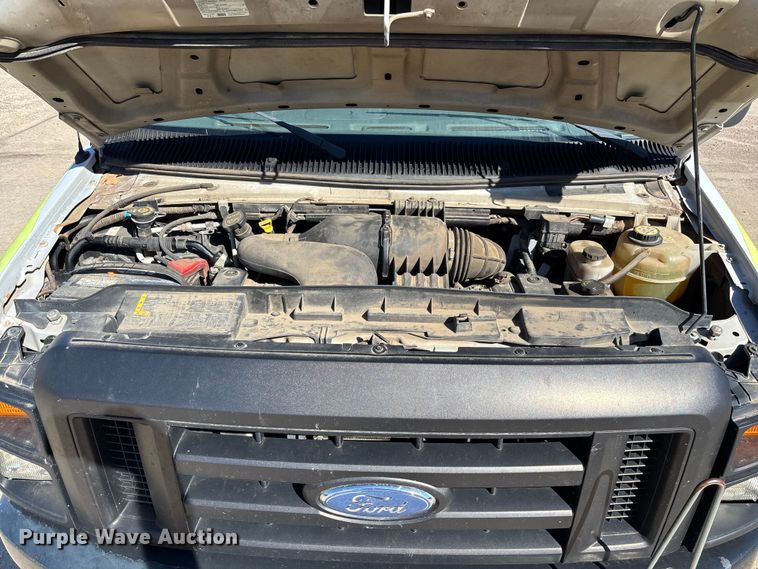image for item EV3198 2008 Ford E250 van