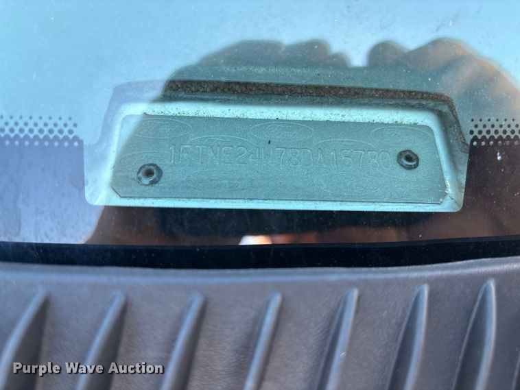 image for item EV3198 2008 Ford E250 van