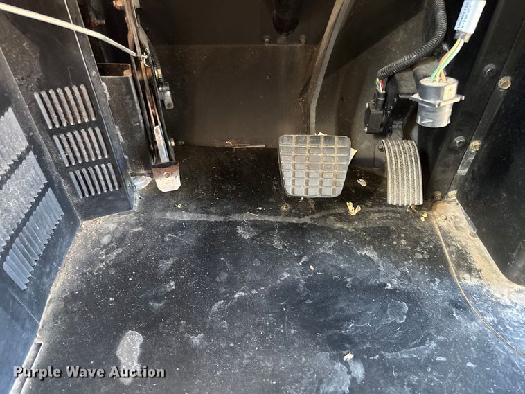 image for item EV3199 2013 Blue Bird school bus