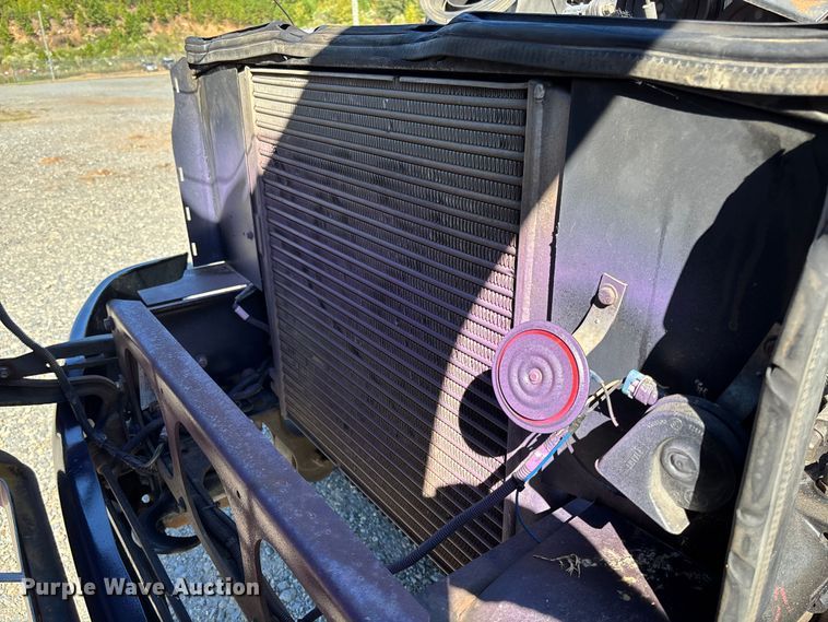 image for item EV3199 2013 Blue Bird school bus