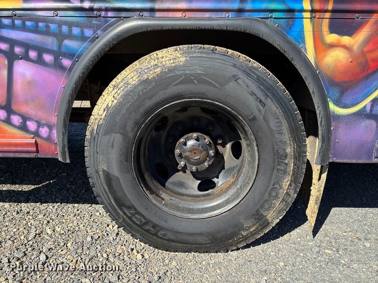 image for item EV3199 2013 Blue Bird school bus