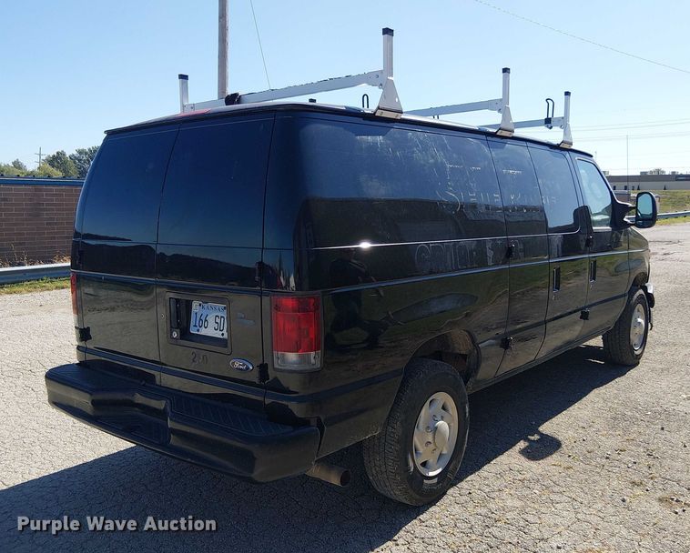 image for item EV5369 2008 Ford E350 van