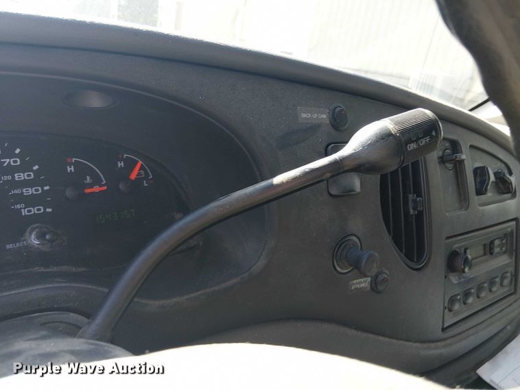 image for item EV5369 2008 Ford E350 van