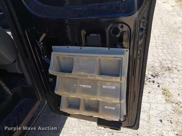 image for item EV5369 2008 Ford E350 van