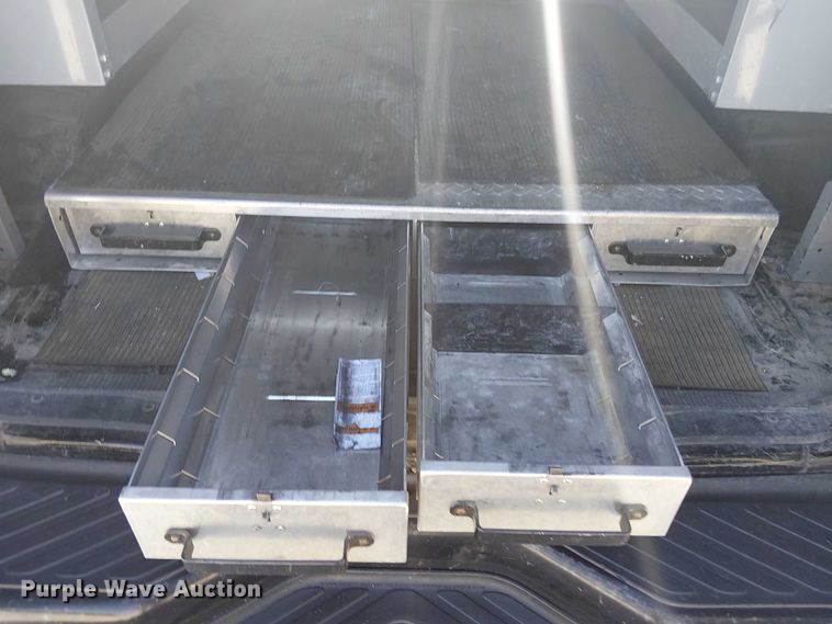 image for item EV5369 2008 Ford E350 van