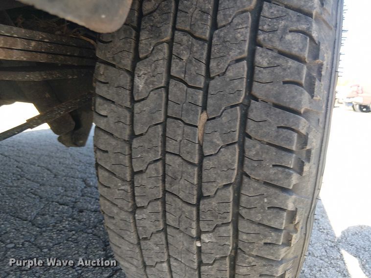 image for item EV5369 2008 Ford E350 van