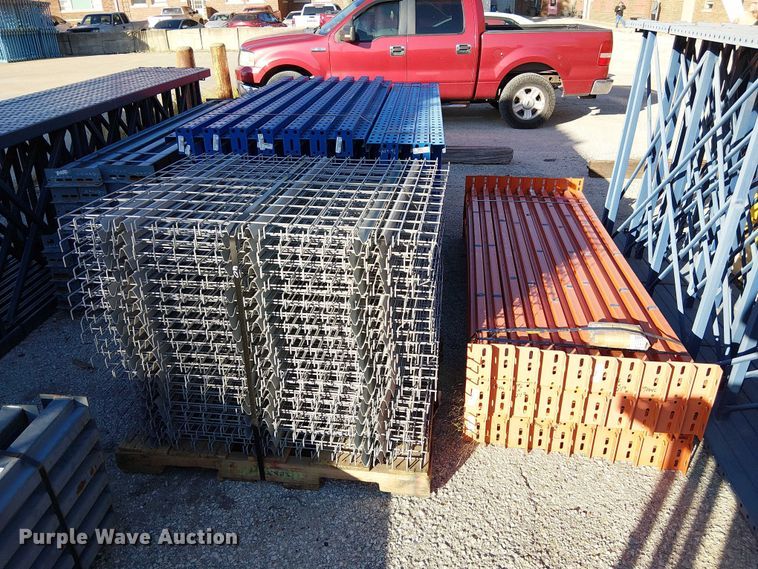 image for item FB4472 T-bolt pallet racking