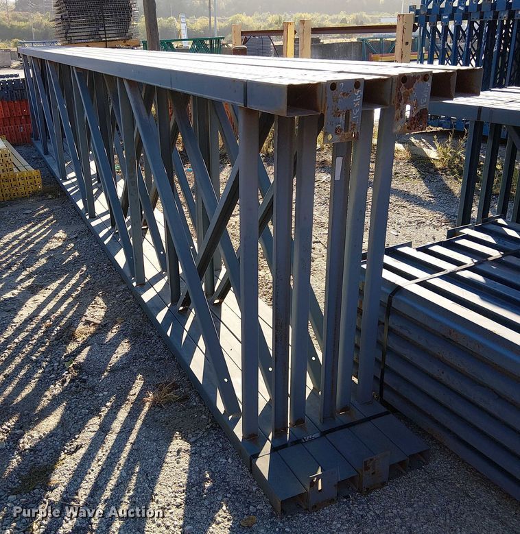 image for item FB4475 Teardrop pallet racking