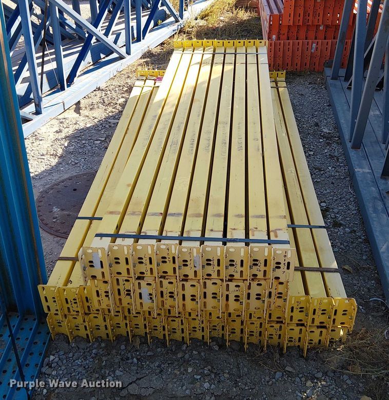 image for item FB4475 Teardrop pallet racking