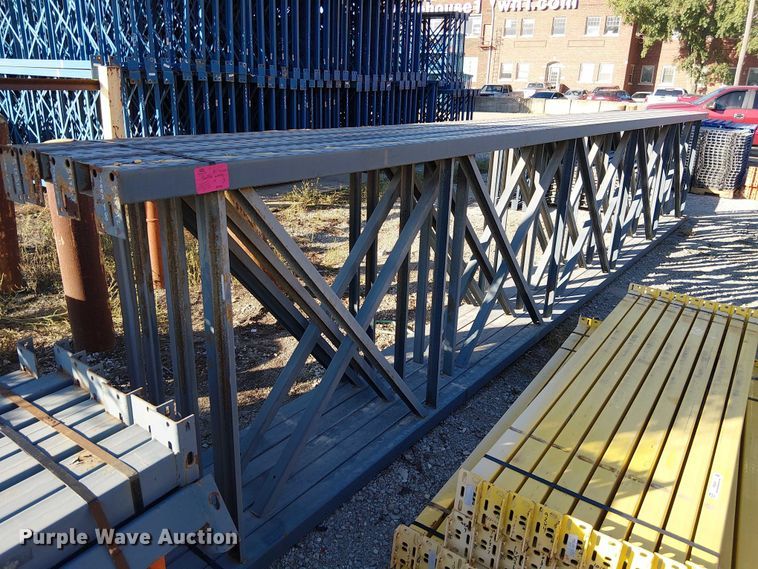 image for item FB4475 Teardrop pallet racking