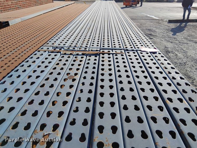 image for item FB4476 Teardrop pallet racking