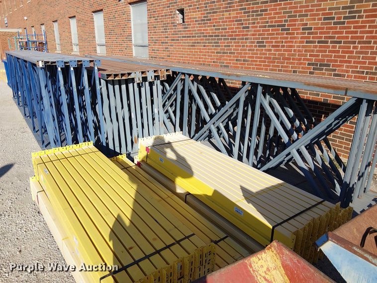 image for item FB4477 Teardrop  pallet racking