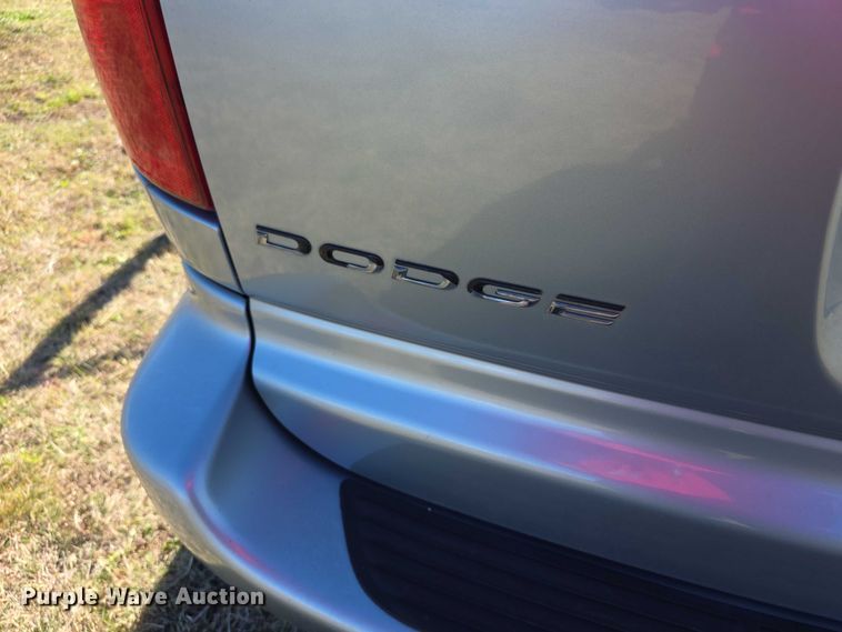 image for item FI0572 2006 Dodge  Grand Caravan SXT van