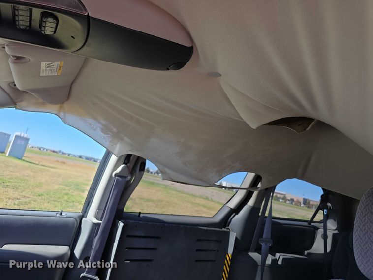 image for item FI0572 2006 Dodge  Grand Caravan SXT van