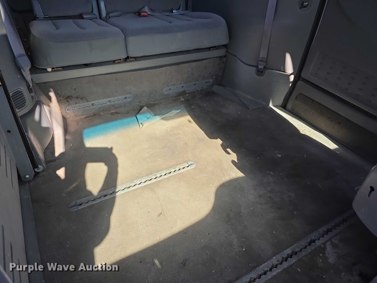 image for item FI0572 2006 Dodge  Grand Caravan SXT van