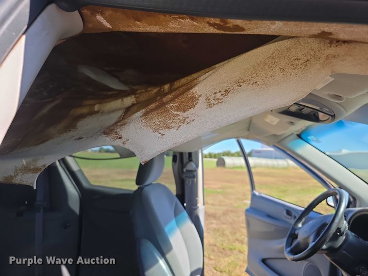 image for item FI0572 2006 Dodge  Grand Caravan SXT van