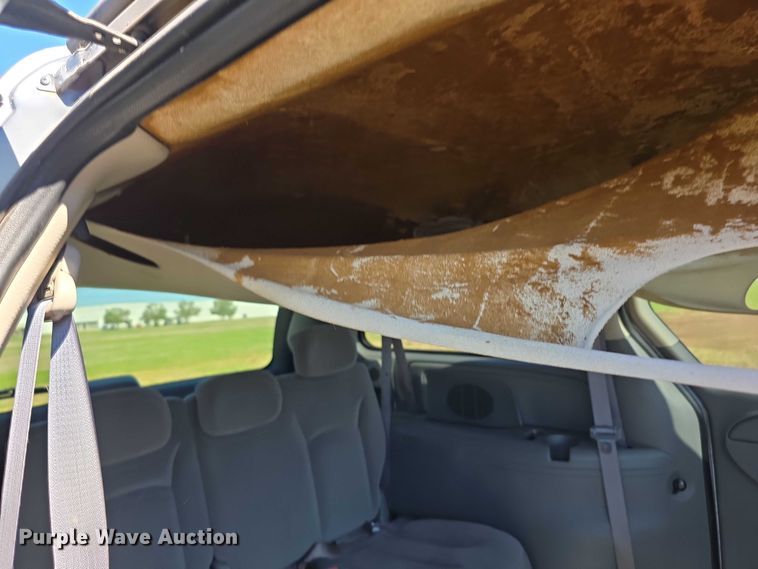 image for item FI0572 2006 Dodge  Grand Caravan SXT van