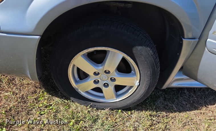 image for item FI0572 2006 Dodge  Grand Caravan SXT van
