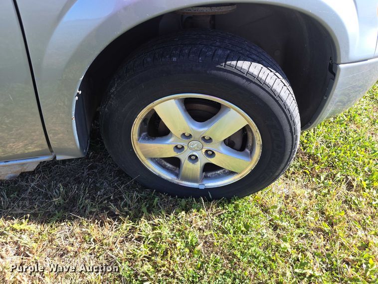 image for item FI0572 2006 Dodge  Grand Caravan SXT van