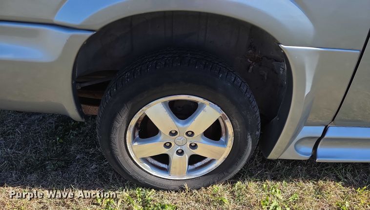 image for item FI0572 2006 Dodge  Grand Caravan SXT van