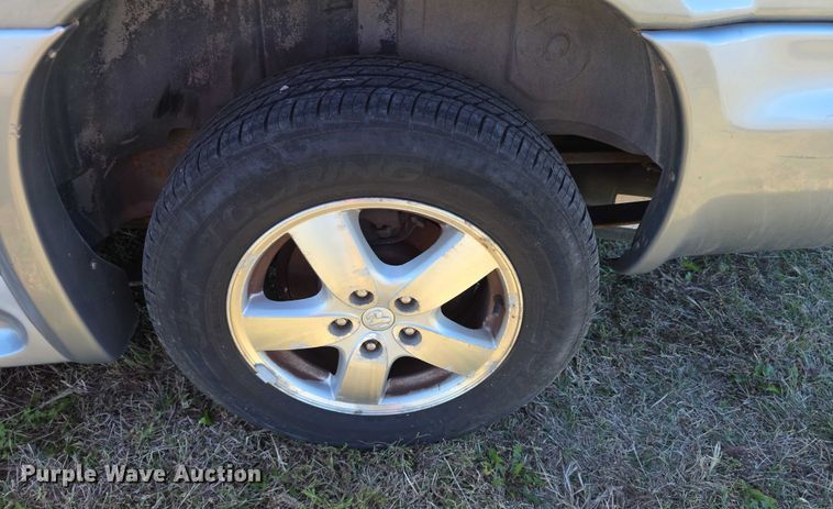 image for item FI0572 2006 Dodge  Grand Caravan SXT van