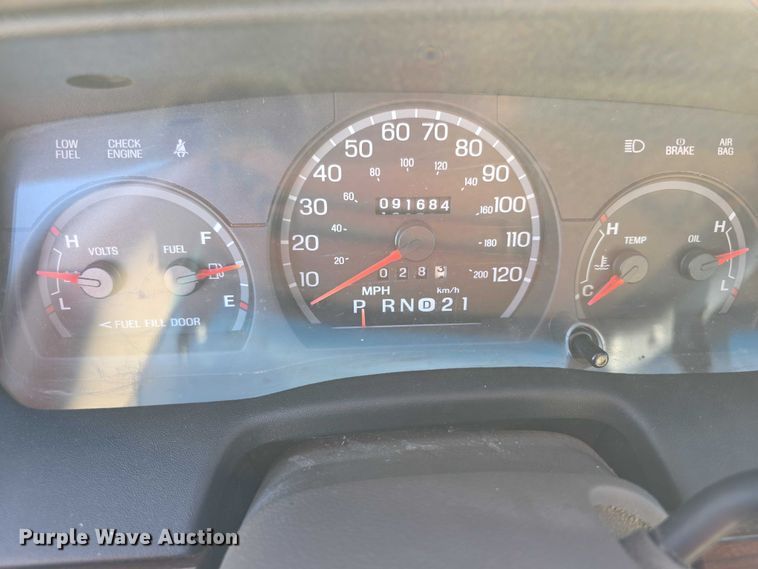 image for item FI0573 2001 Ford Crown Victoria LX 