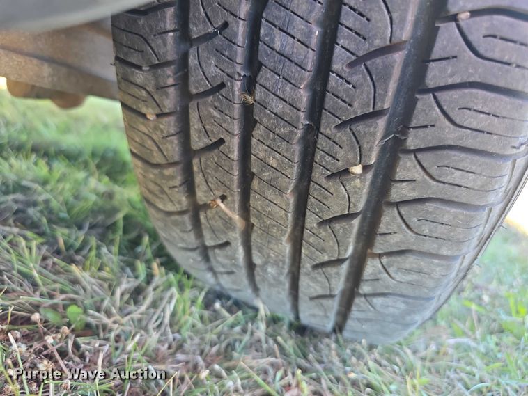 image for item FI0573 2001 Ford Crown Victoria LX 