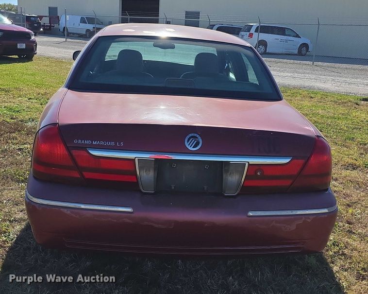 image for item FI0574 2003 Mercury  Grand Marquis LS 