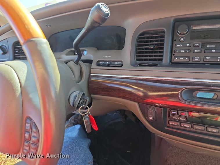 image for item FI0574 2003 Mercury  Grand Marquis LS 