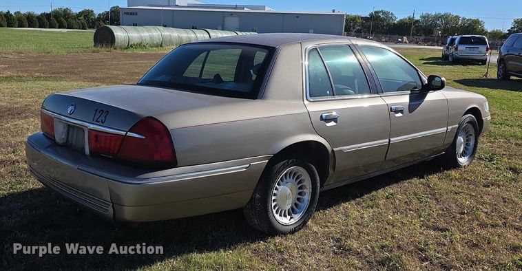 image for item FI0575 2001 Mercury  Grand Marquis LS 