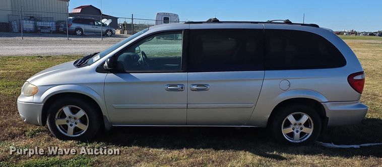 image for item FI0576 2005 Dodge  Grand Caravan  van