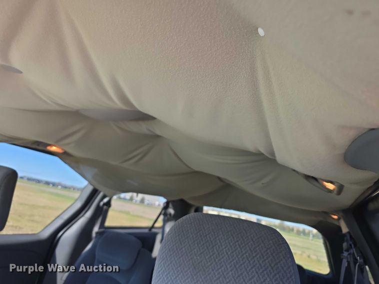 image for item FI0576 2005 Dodge  Grand Caravan  van