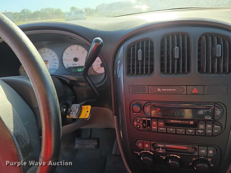 image for item FI0576 2005 Dodge  Grand Caravan  van