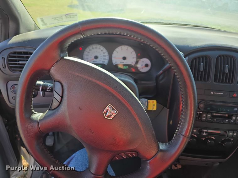 image for item FI0576 2005 Dodge  Grand Caravan  van