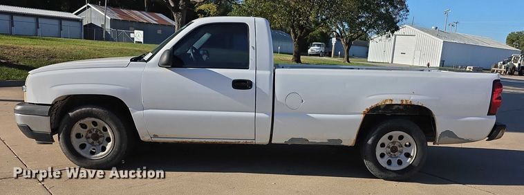 image for item FI0577 2006 Chevrolet Silverado 1500 pickup truck