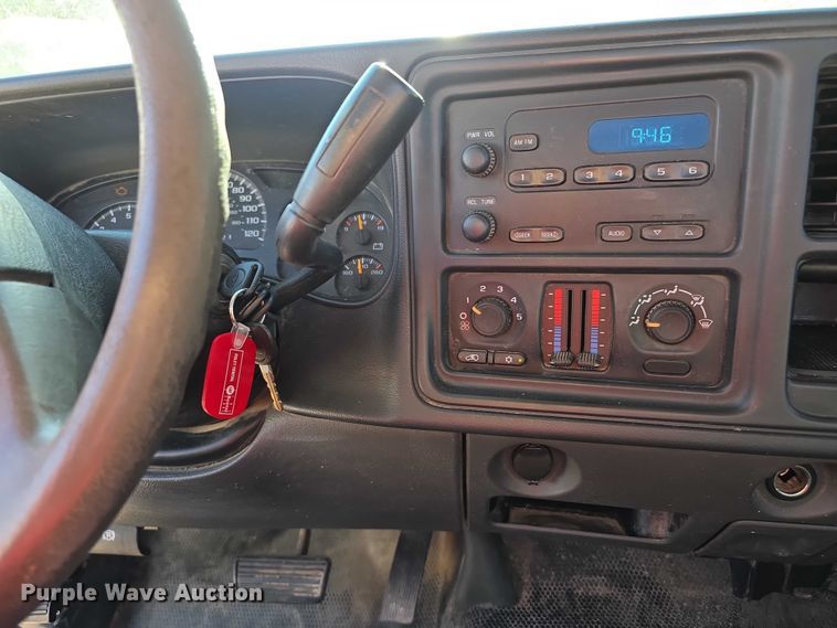 image for item FI0577 2006 Chevrolet Silverado 1500 pickup truck