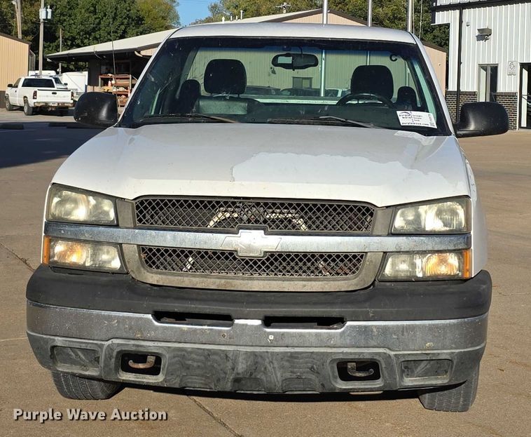 image for item FI0578 2003 Chevrolet Silverado 1500 pickup truck