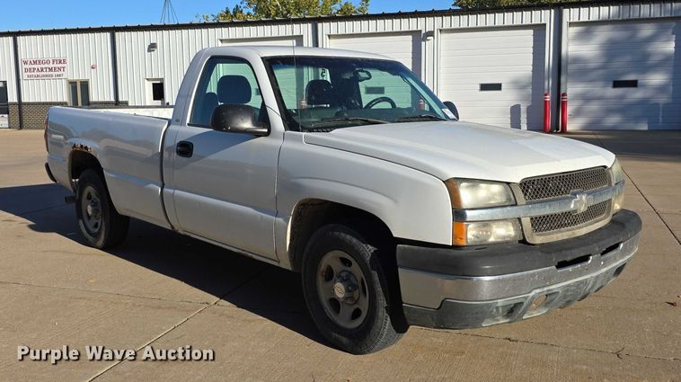 image for item FI0578 2003 Chevrolet Silverado 1500 pickup truck