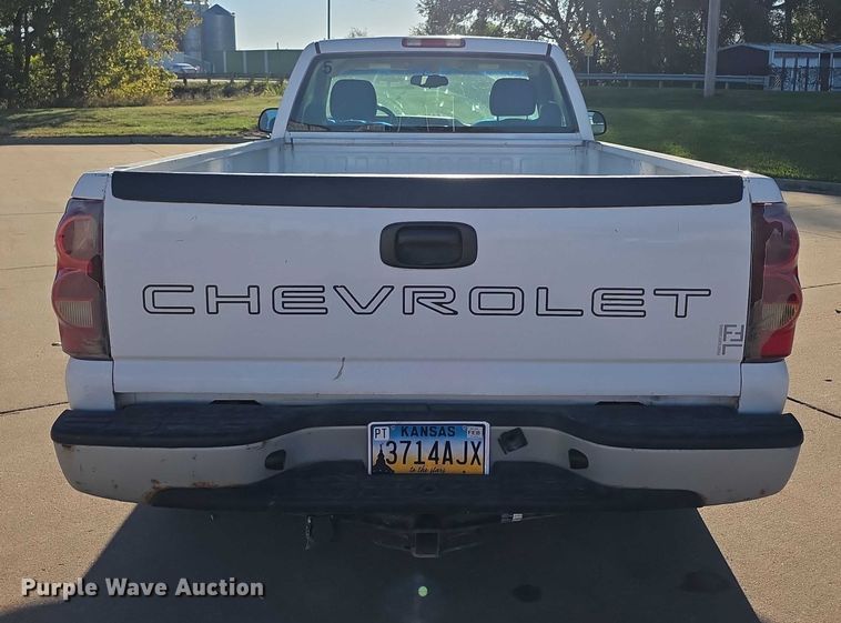 image for item FI0578 2003 Chevrolet Silverado 1500 pickup truck