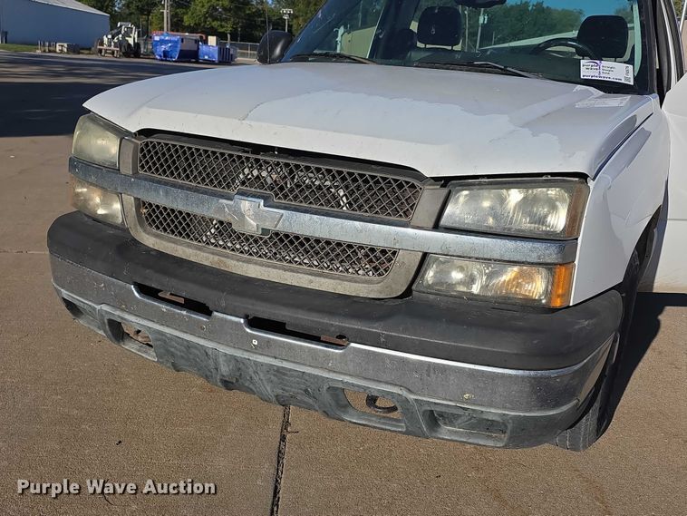 image for item FI0578 2003 Chevrolet Silverado 1500 pickup truck