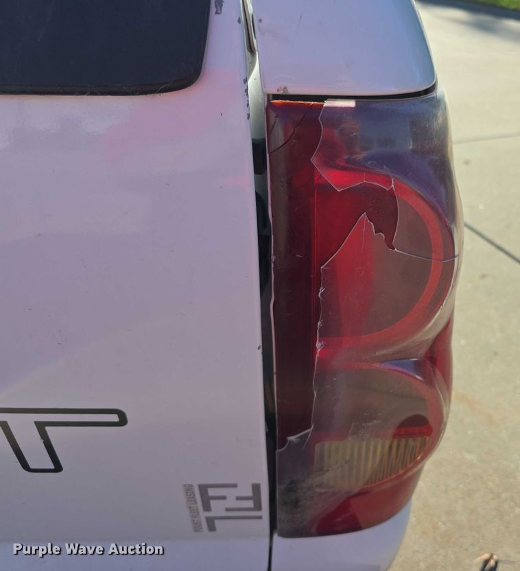 image for item FI0578 2003 Chevrolet Silverado 1500 pickup truck