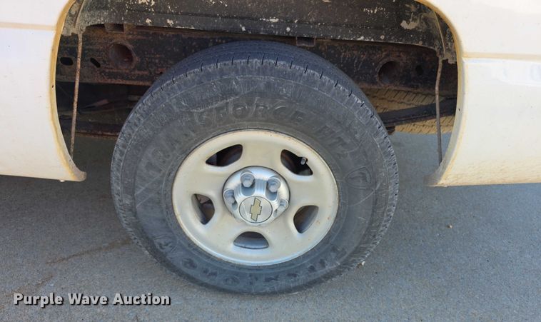 image for item FI0578 2003 Chevrolet Silverado 1500 pickup truck