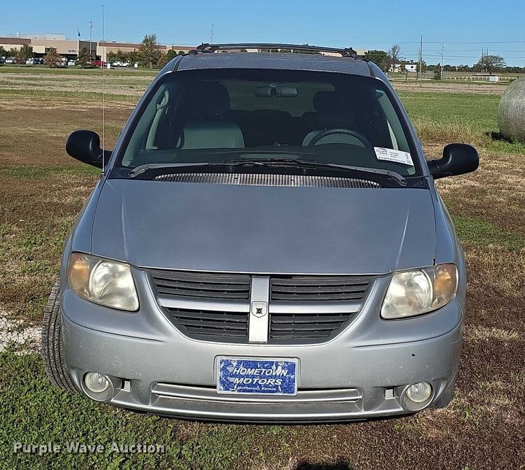 image for item FI0580 2005 Dodge  Grand Caravan  van